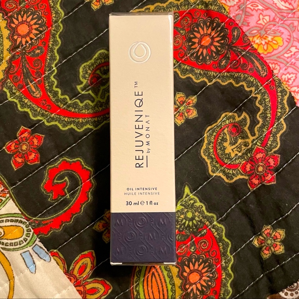 REJUVENIQE Oil Intensive by MONAT
New/Sealed 30 ml. For hair & skin~5 Star